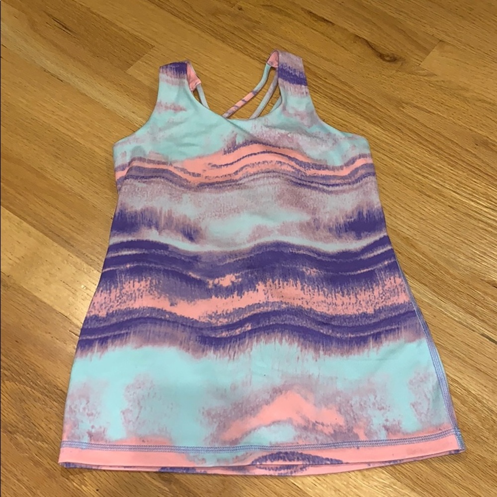 A very trendy sport tank